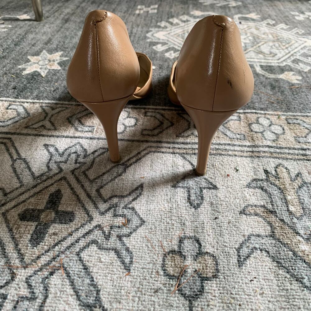 Saks Fifth Avenue D'orsay Leather Pumps Size 7.5 - Picture 4 of 4